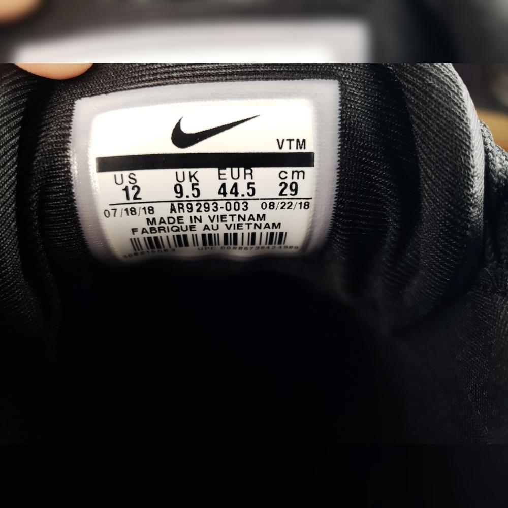 SOLD!!! Women's Nike Air Max 720 - Picture 10 of 10